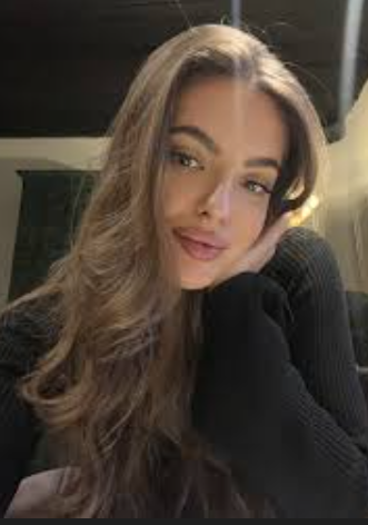 <em><strong>Emily R.</strong></em>